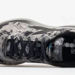 Men's Diadora Mythos Blushield 3 101.174467-C6223 -Nike Shop 101.174467 C6223 Frost Gray Nine Iron D