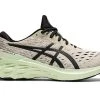 Men's ASICS Novablast 2 - 1011B192.200 -Nike Shop 1011B192 200 SR RT GLB