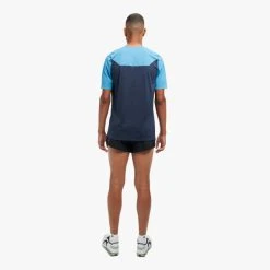 On Running Men's On Performance-T - 102.00419 -Nike Shop 102 00419 performance t ss22 niagara navy m g3 png