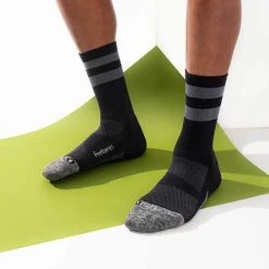 Feetures Elite Lite Mini Crew FEET-E90404 5 Feetures Elite Lite Mini Crew FEET-E90404 -Nike Shop Elite Mini Crew Black High Top Stripe Lifestyle 720x 78524d2b 753e 4a6d a874 4206d3820d38