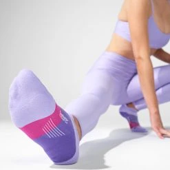 Feetures Elite Light Cushion No Show Tab Socks - FEET-E505579 -Nike Shop Lavender3 720x 4027943c 0c35 4513 820d 01e0958dda26