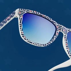 Goodr Running Sunglasses - Limited Edition: 4th Of July - Founding Father Issues -Nike Shop OnFace 1000x 941faee2 f127 43d3 86be 834d285f4d08