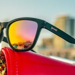 Goodr Running Sunglasses Professional Respawner OG-BK-PK1-RF -Nike Shop Respawner2 1000x 827ec95b b5f3 49f0 9830 10fba0385420