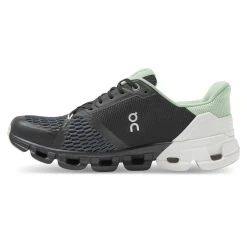 On Running Women's On Cloudflyer II - 21.99627 -Nike Shop Small JPEG FW20 Cloudflyer Black White W Pack Shot 4