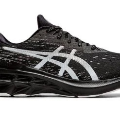 Men's ASICS Novablast 2 - 1011B192.001